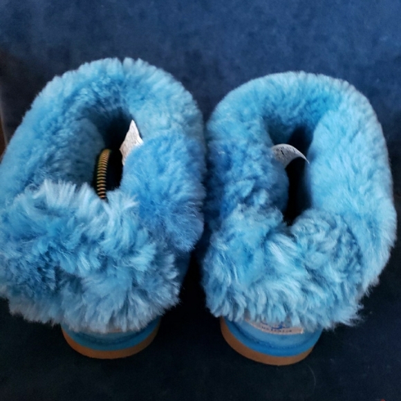 SALE! Bluebonnet Blue Bailey Bow Ugg Boots